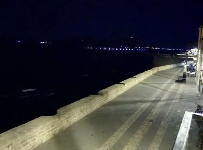 Apartment La Muraglia